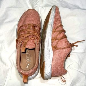 Puma Women's Training Shoes Size 8.5 Good condition